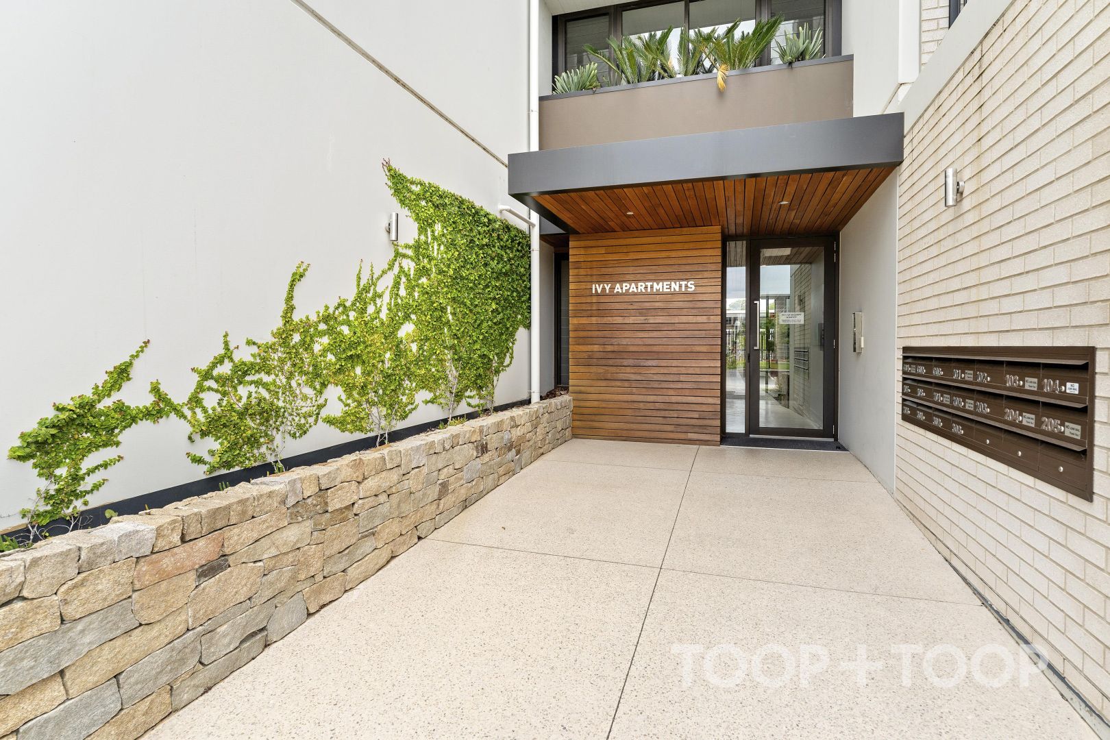 204/13 Banksia Street, West Lakes SA 5021, Image 2