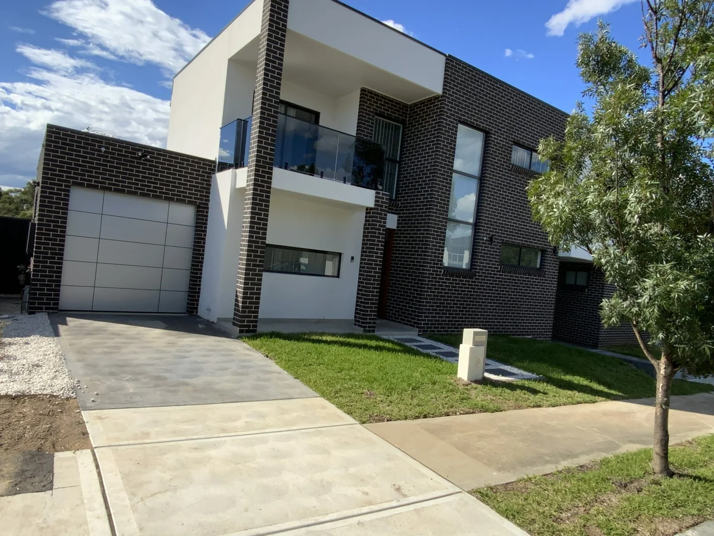 10A Westview Street, Campbelltown NSW 2560
