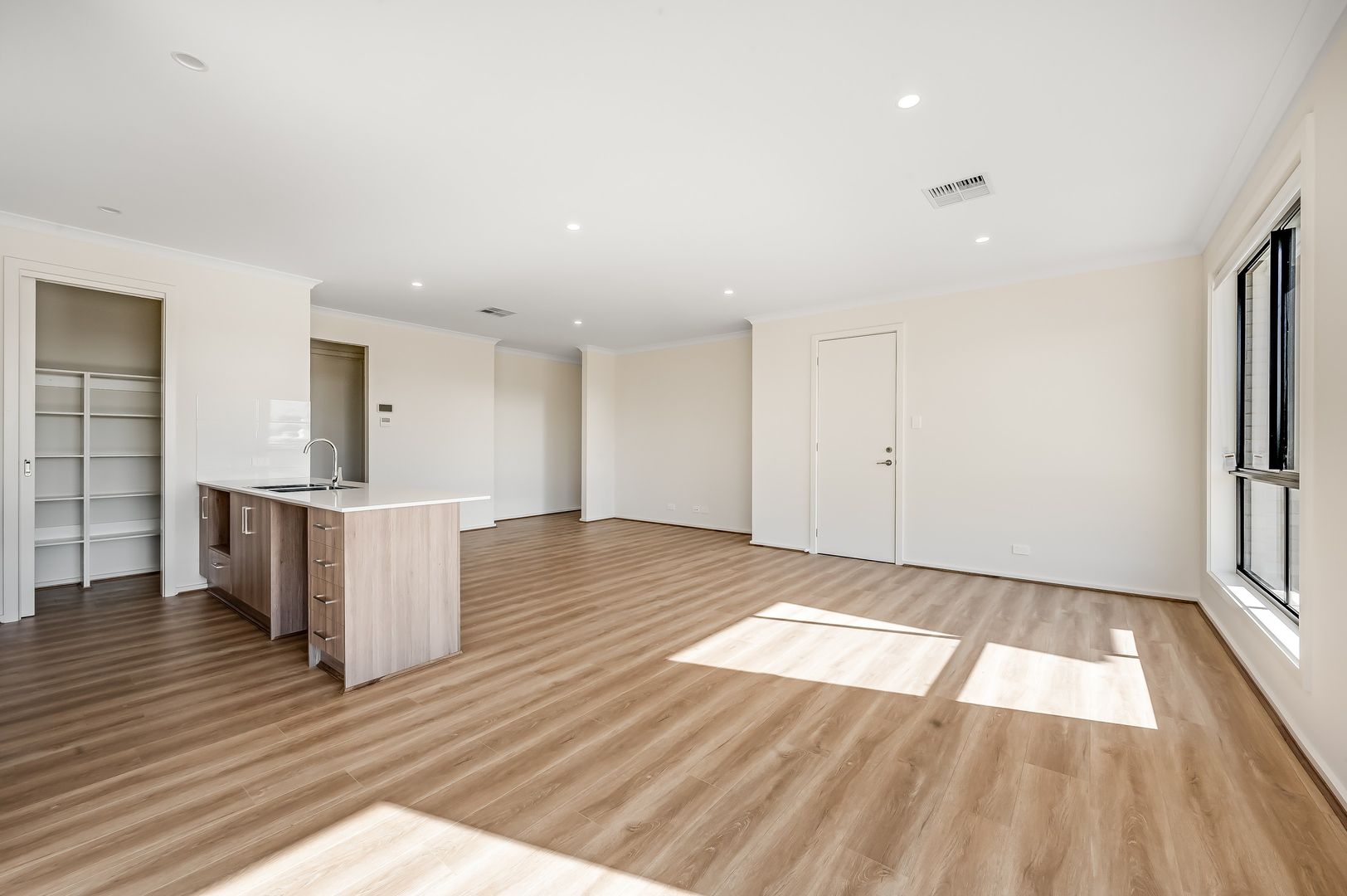 24 Newbridge Parade, Murray Bridge SA 5253 House For Rent 590 Domain