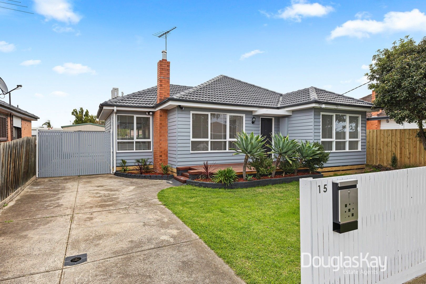 3 bedrooms House in 15 Little Street DEER PARK VIC, 3023