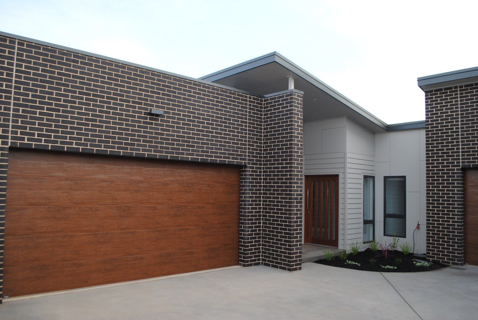 Unit 2/8 Nugent Street, Shepparton VIC 3630, Image 0