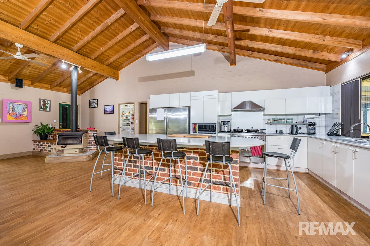 Additional image 8 of 20 Fairway Court, Woodridge WA 6041