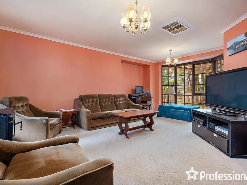 8 Jonathan Close, Bayswater North VIC 3153, Image 1