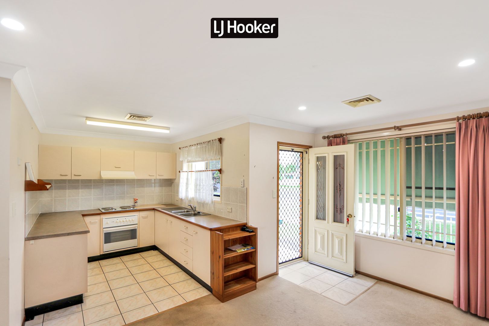 7/20 Henderson Street, Inverell NSW 2360, Image 2