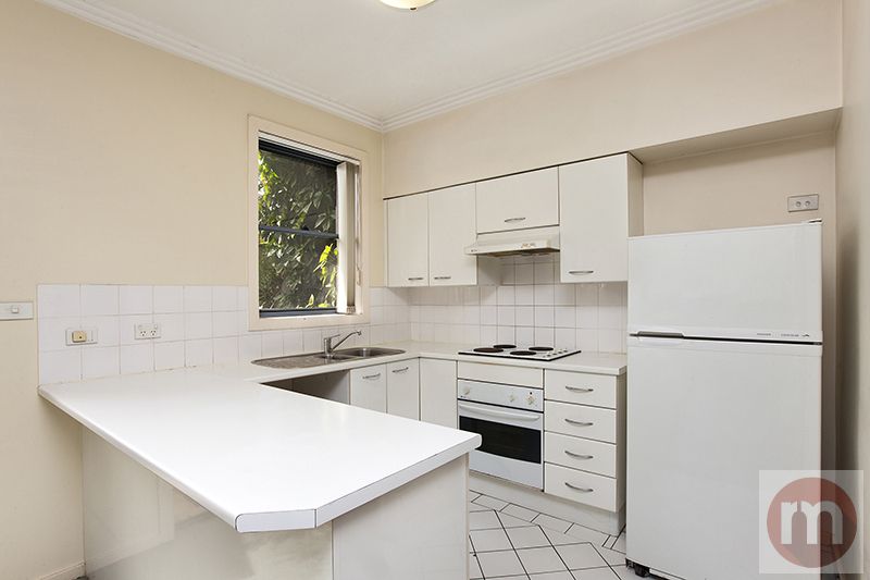 2/3 Hutchinson Street, Annandale NSW 2038, Image 2