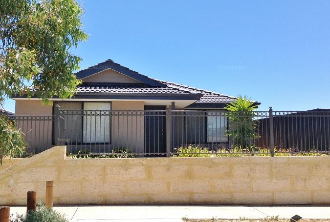 3 bedrooms House in 14 Corbin Lane BALDIVIS WA, 6171