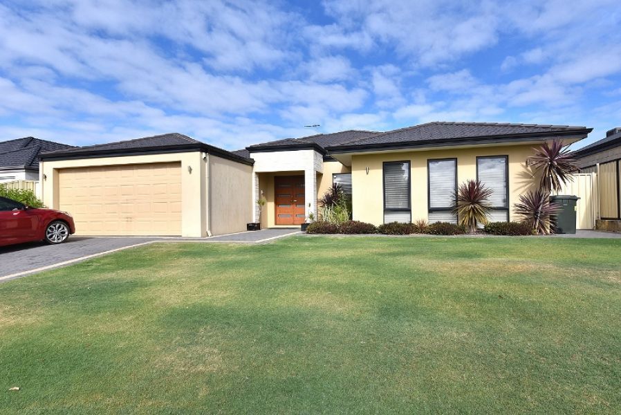 14 Collanda Circuit, Carramar WA 6031