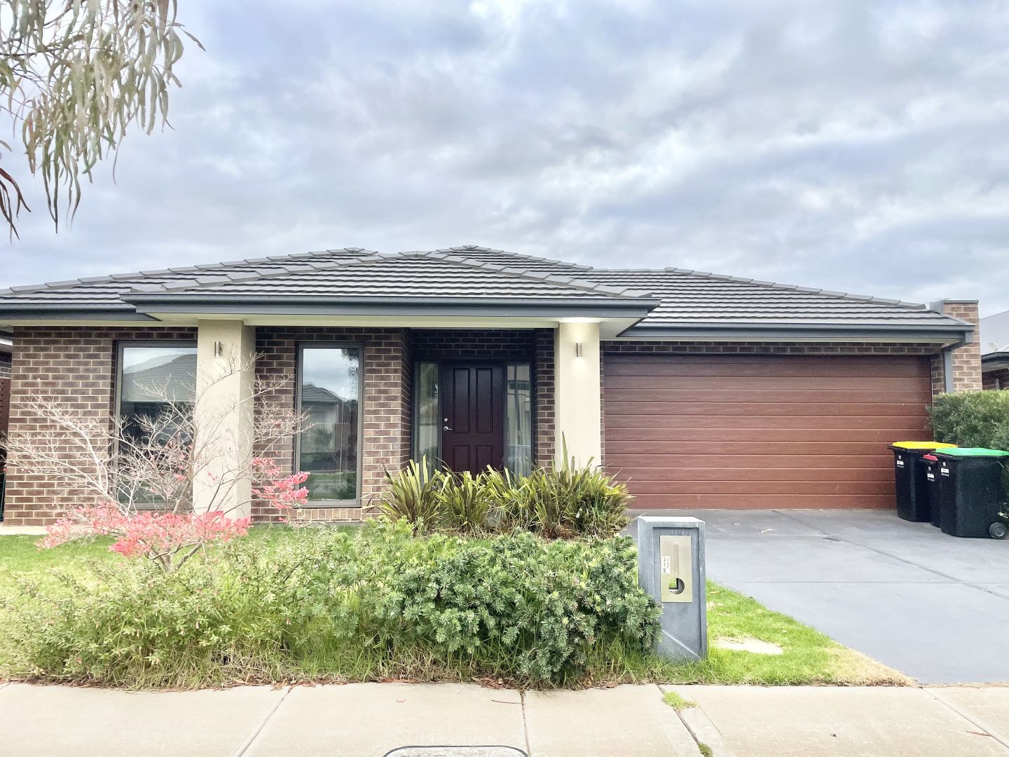 10 Flock Street, Aintree VIC 3336 House For Rent 480 Domain