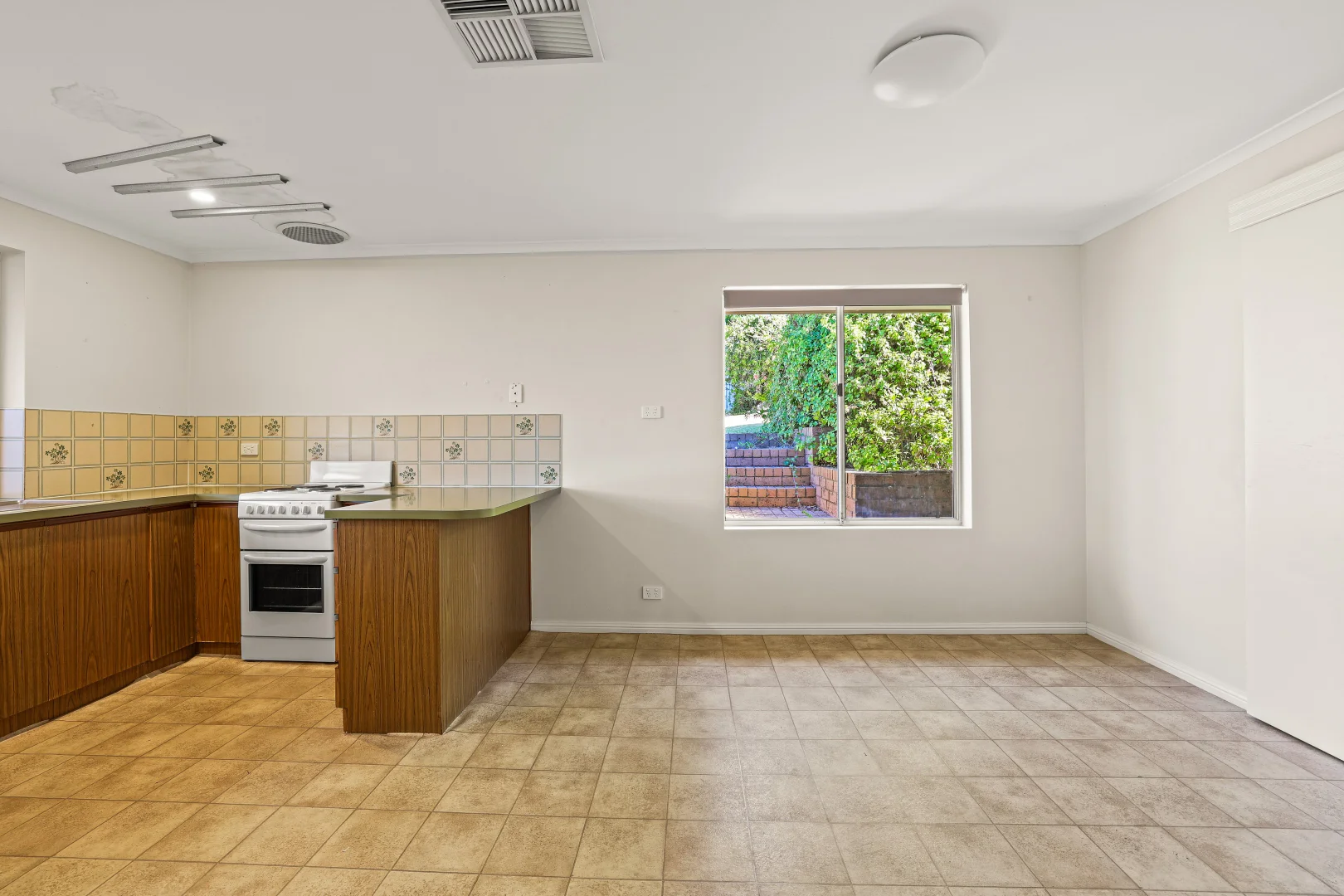 Additional image 8 of 10 Barndoo Street, Hallett Cove SA 5158