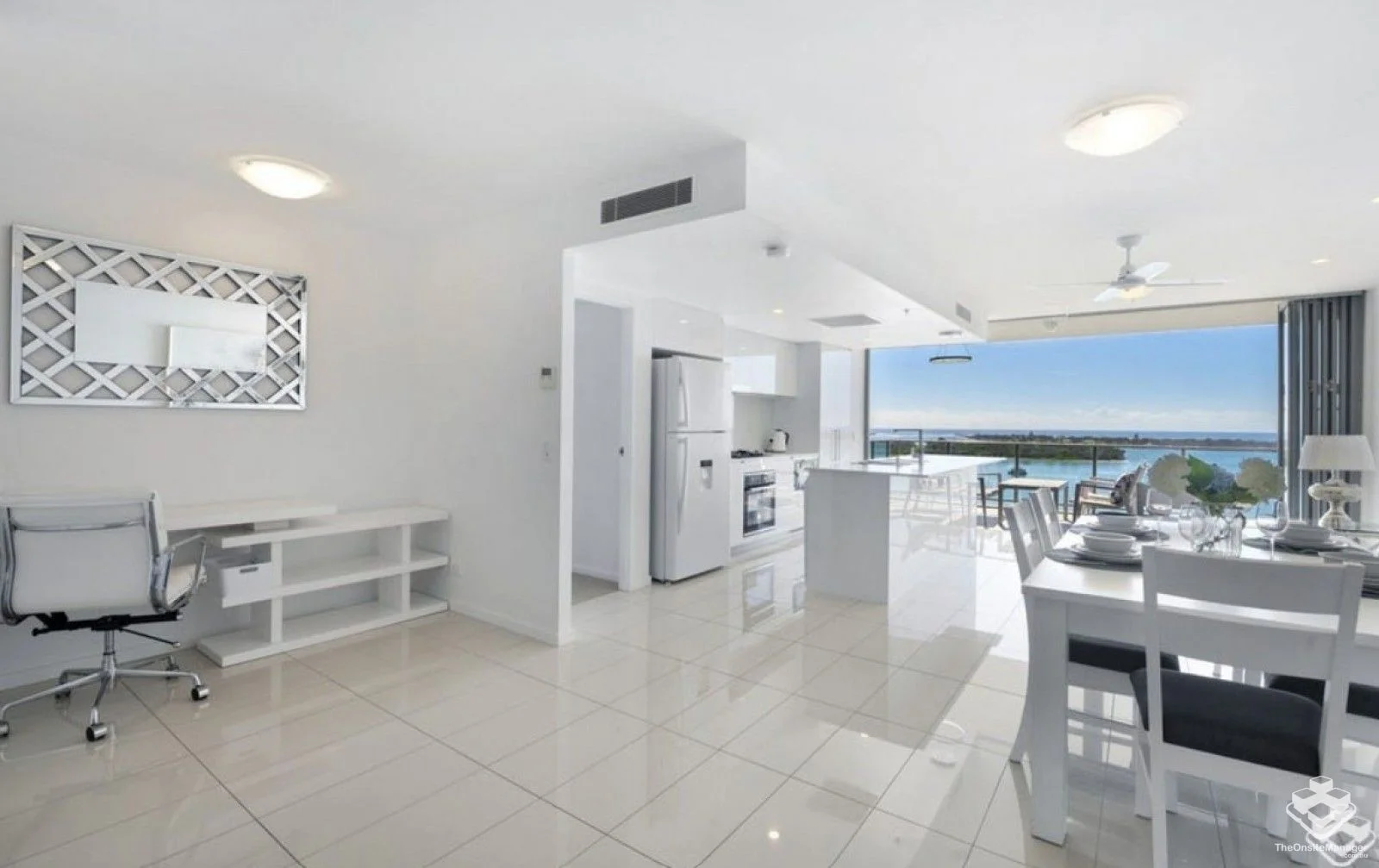 Additional image 6 of ID:21172782/378 Marine Parade, Labrador QLD 4215