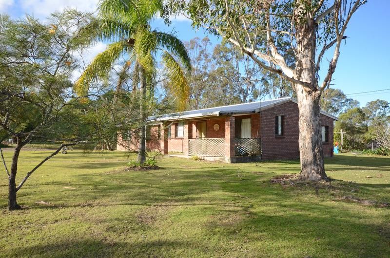 4 Bream Place, Seelands NSW 2460
