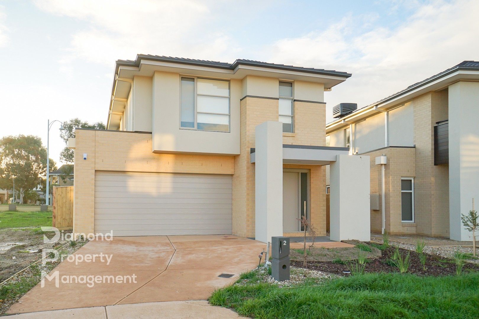 4 bedrooms House in 2 Seabreezer Place POINT COOK VIC, 3030