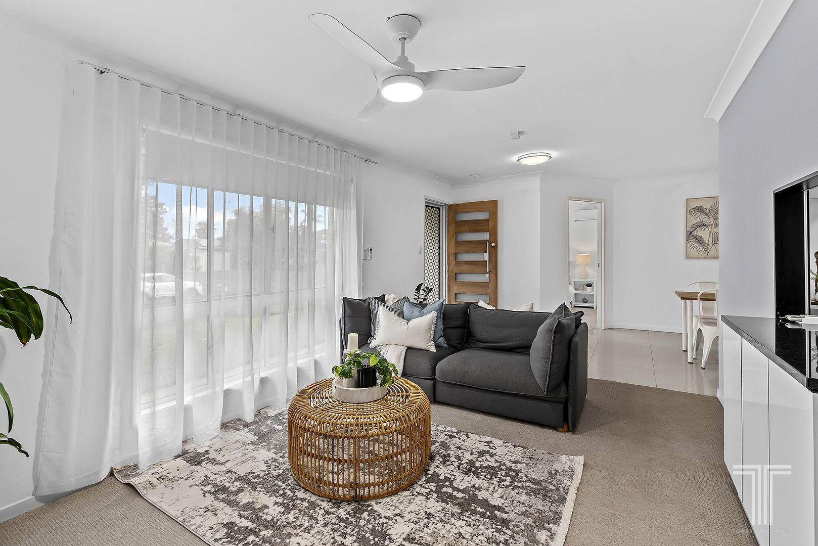 16 Camille Crescent, Wynnum West QLD 4178, Image 1