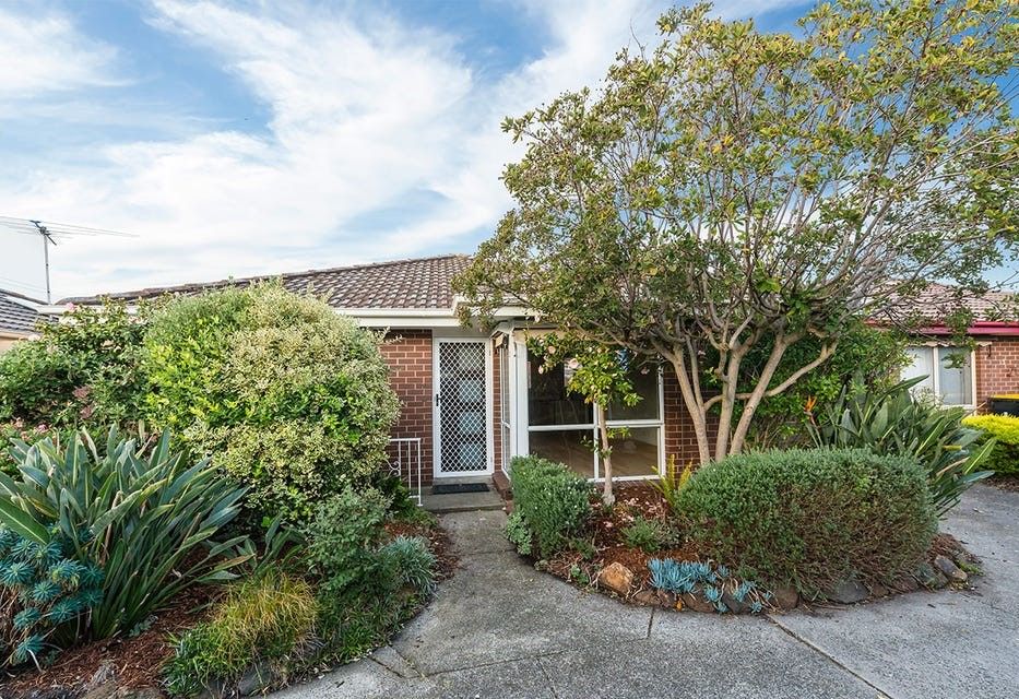 2 bedrooms Apartment / Unit / Flat in 2/38 Golden Avenue BONBEACH VIC, 3196