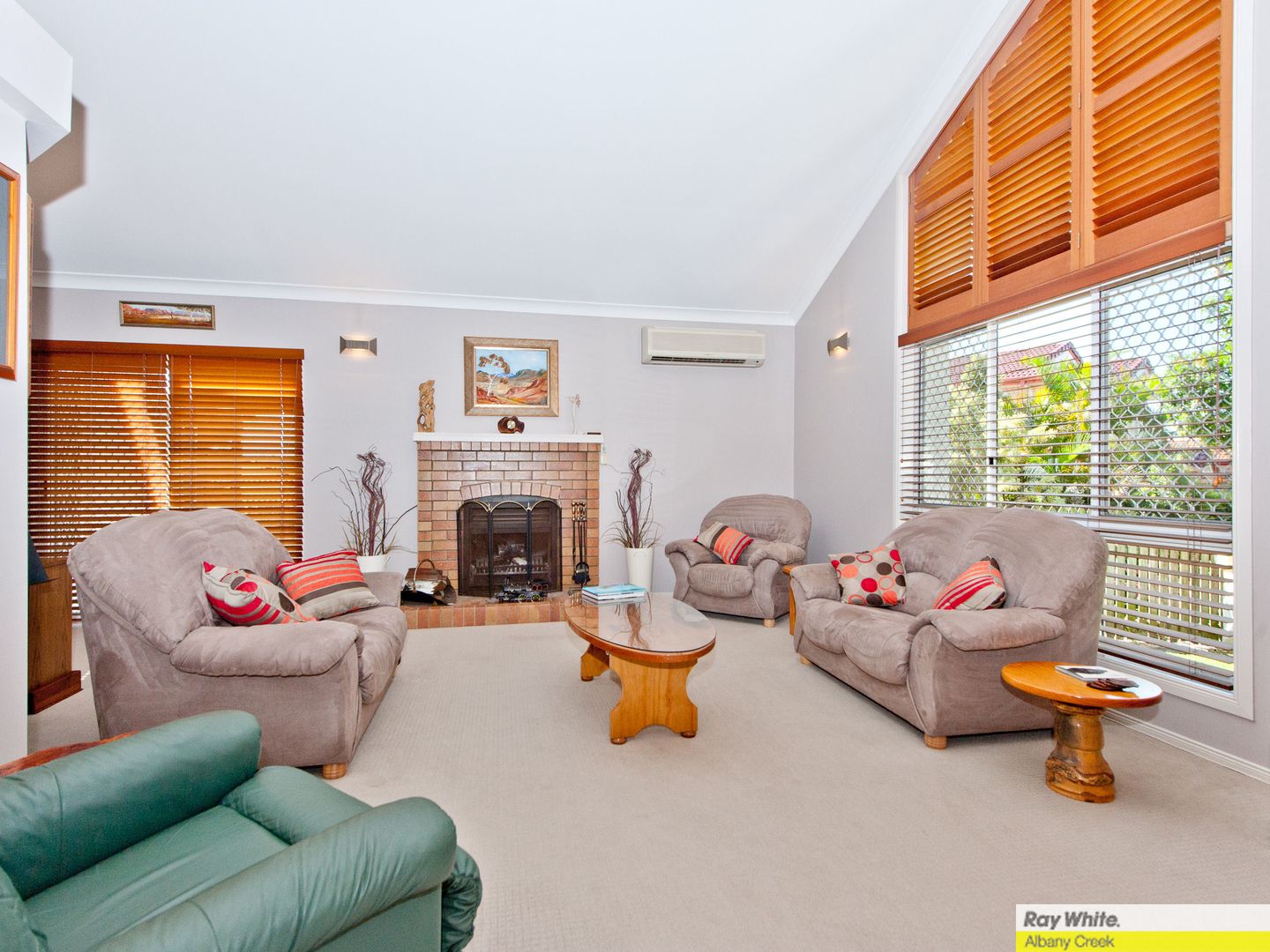 11 Regal Place, Aspley QLD 4034, Image 2