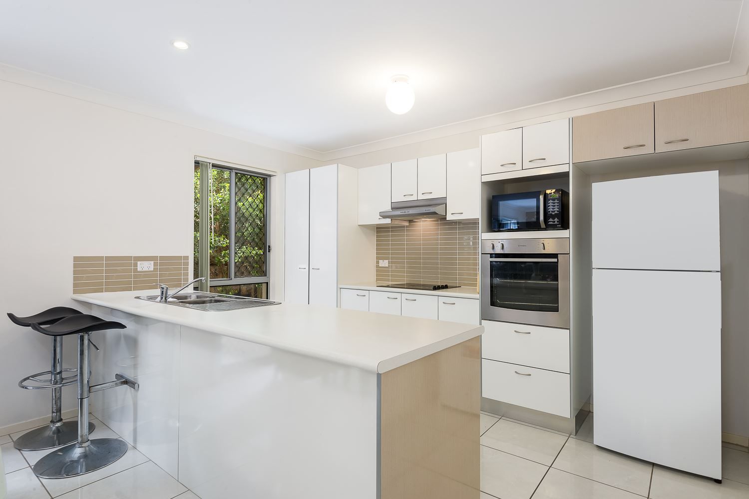 12/19 Platinum Place, Oxley QLD 4075, Image 2