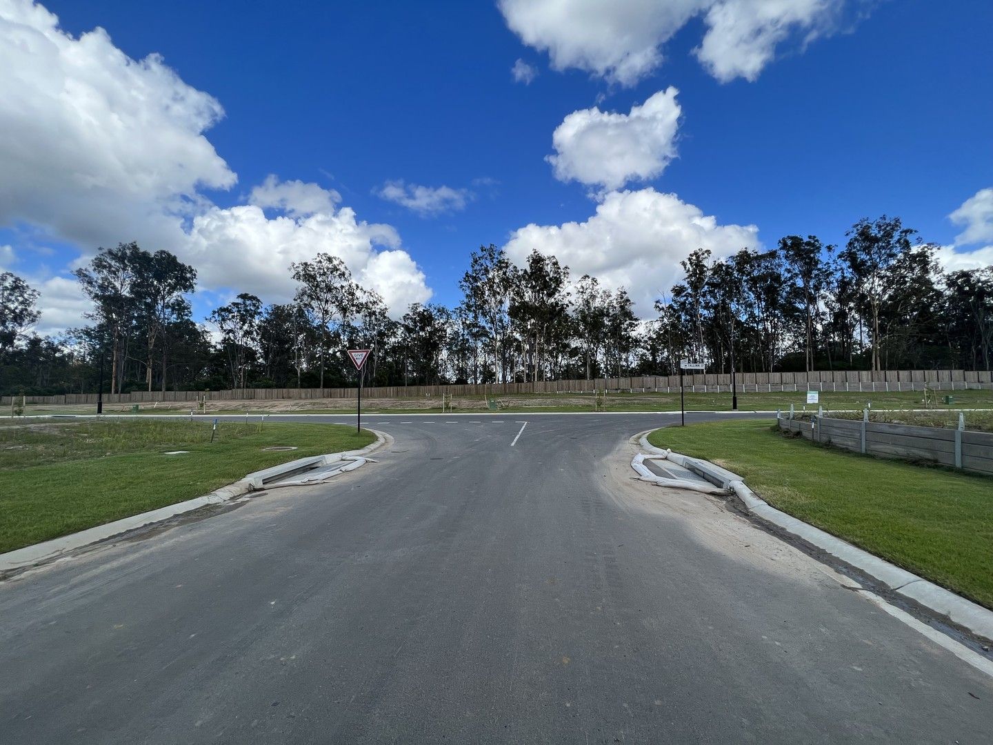 Vacant land in , JIMBOOMBA QLD, 4280