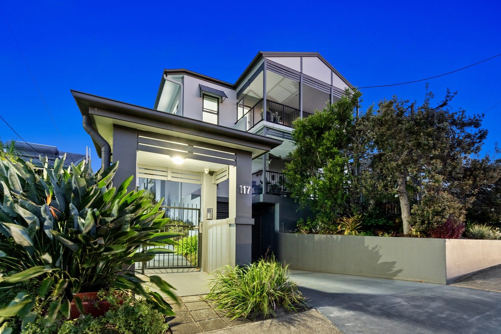 3 bedrooms House in 4/117 Shore Street North CLEVELAND QLD, 4163