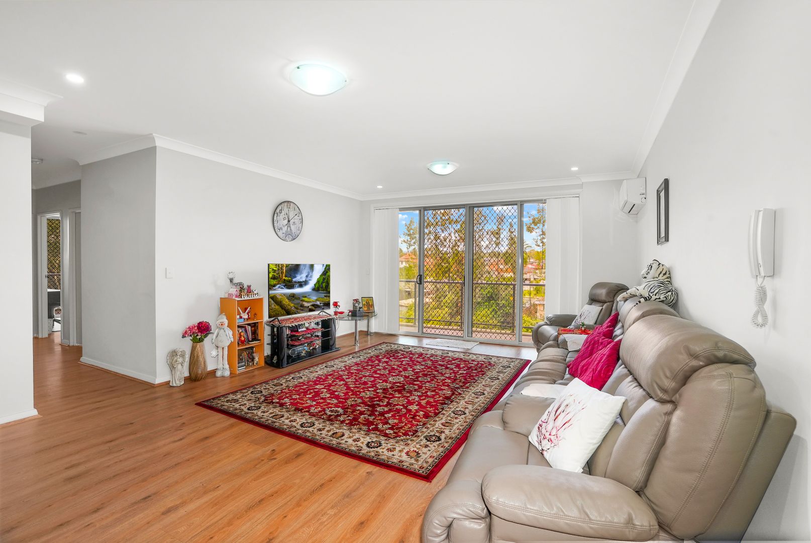 201/8D Myrtle Street, Prospect NSW 2148, Image 1