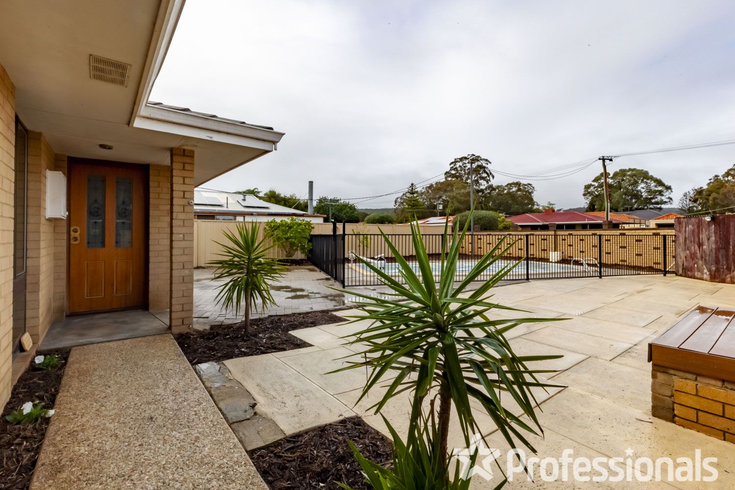 5 Richard Place, Armadale WA 6112, Image 2