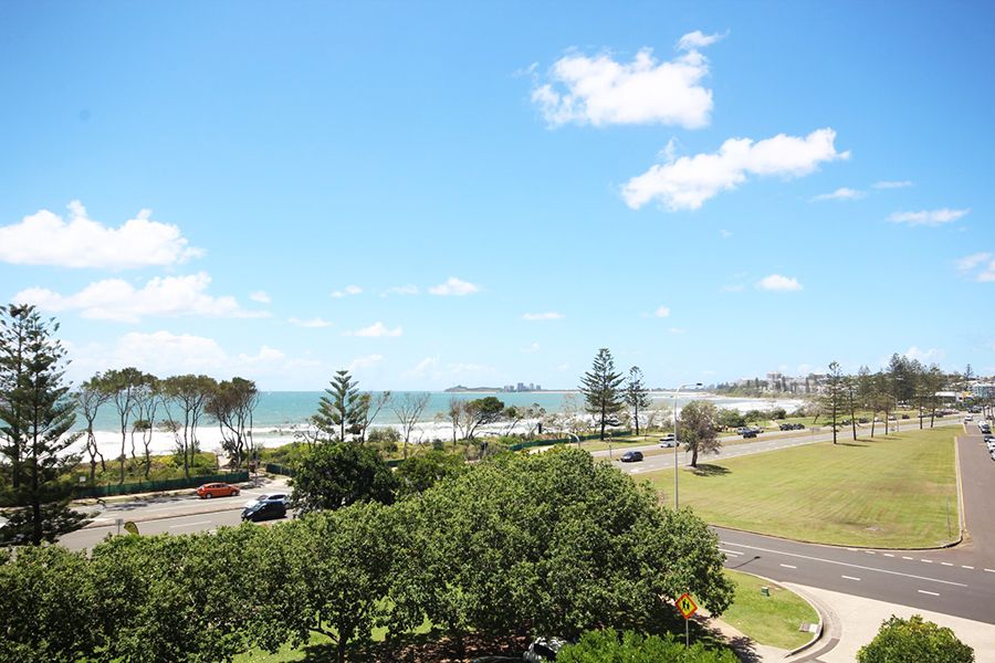 2 bedrooms Apartment / Unit / Flat in 415/102 Alexandra Parade ALEXANDRA HEADLAND QLD, 4572