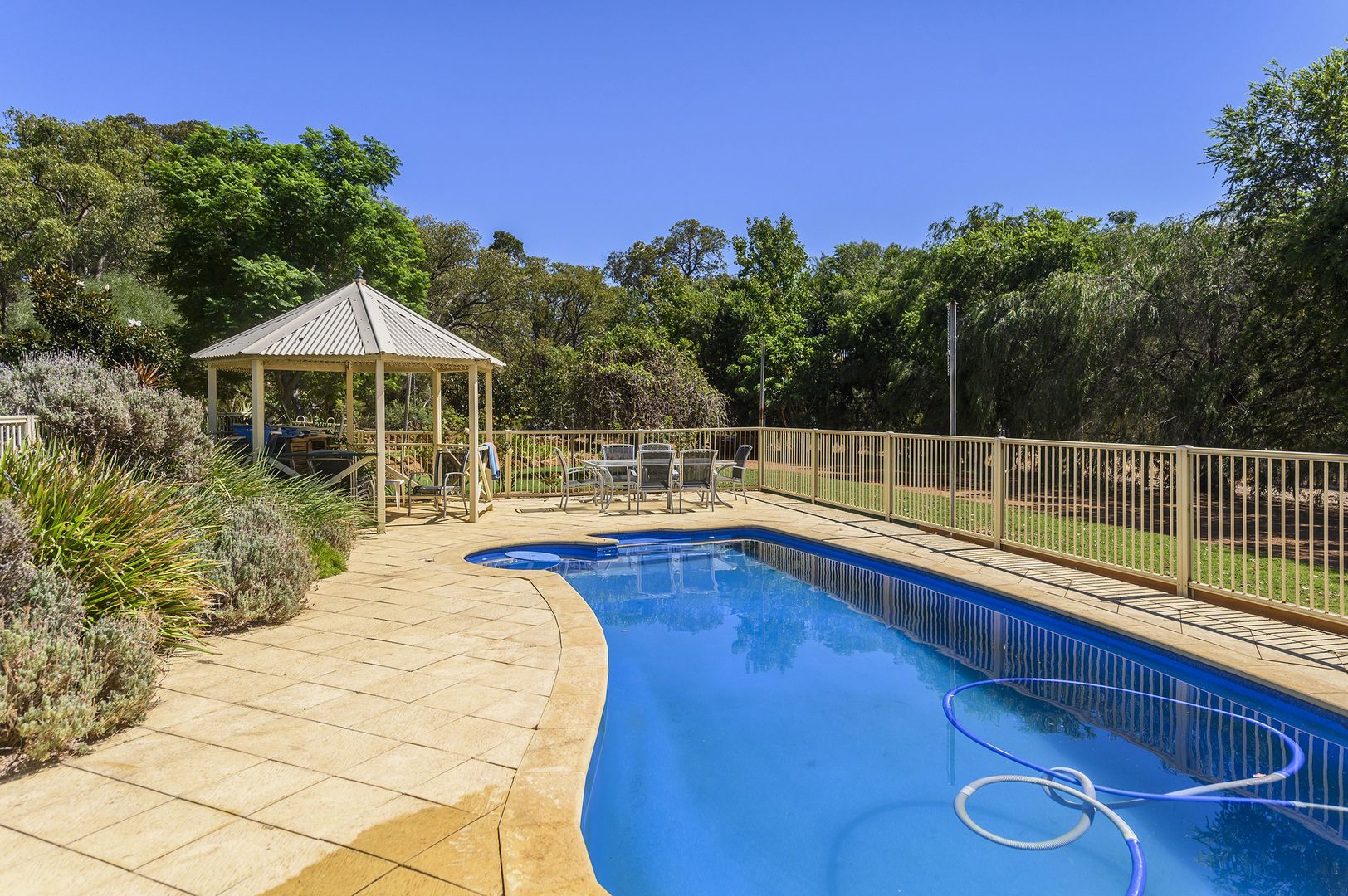 254 Murray Grey Circle, Lower Chittering WA 6084, Image 2