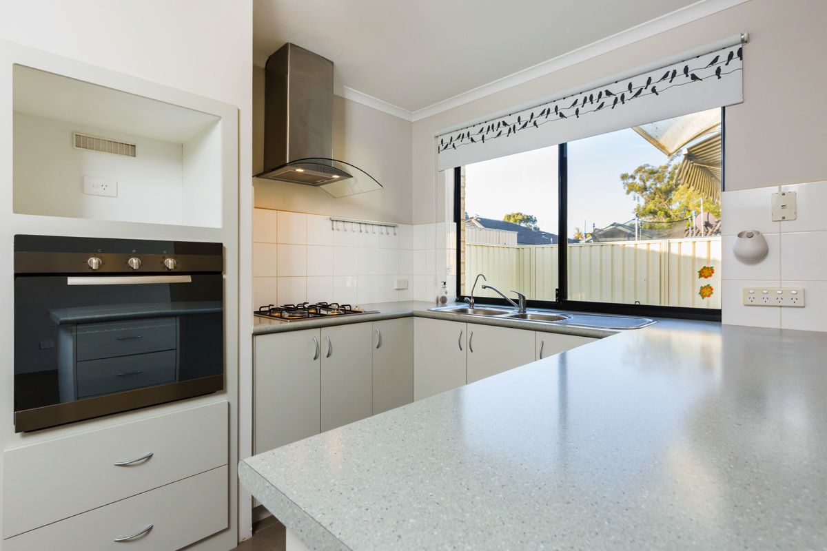 Unit 2/19 Milano Loop, Seville Grove WA 6112, Image 2