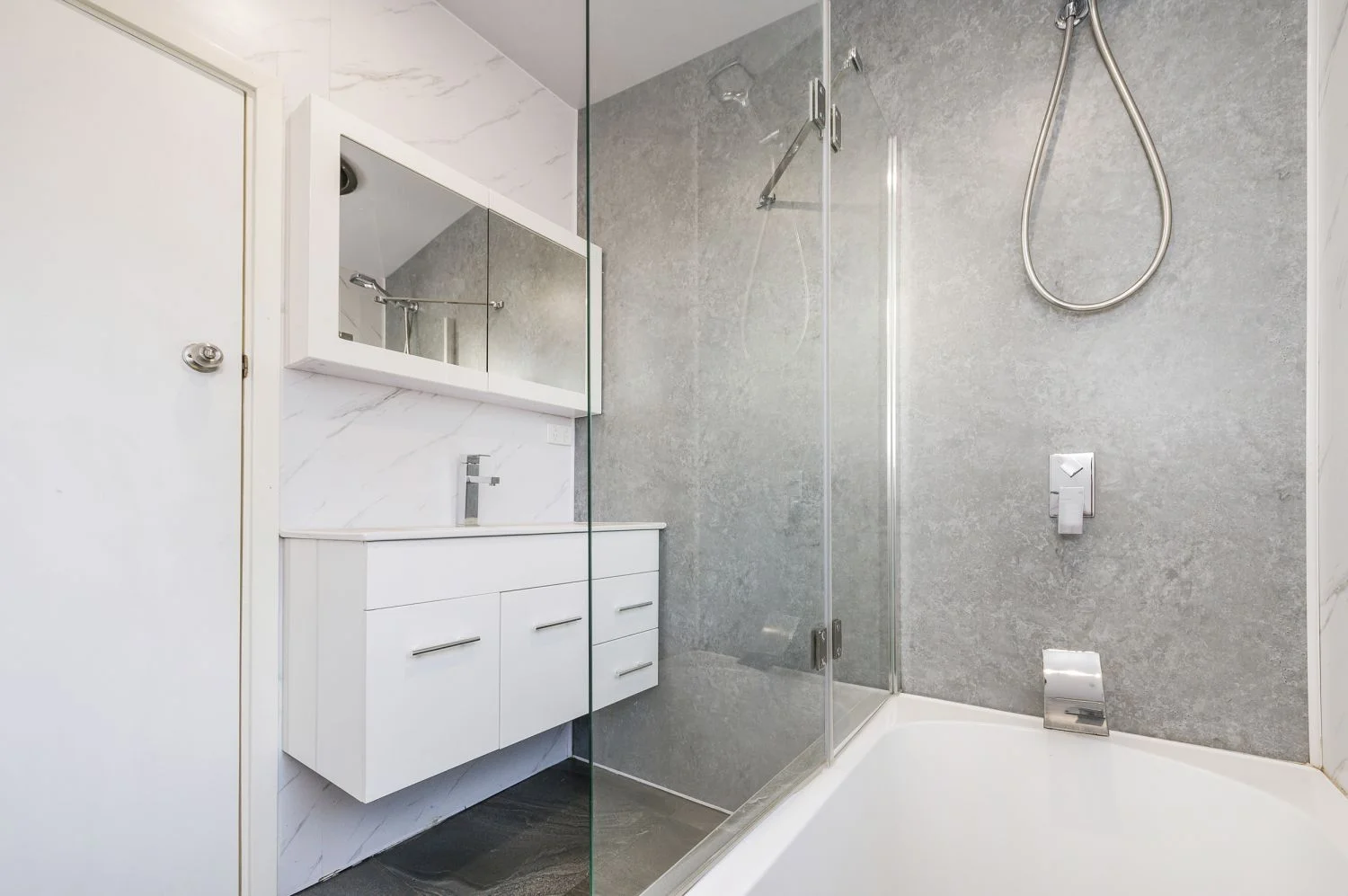 Additional image 14 of 6 Fifth Road, Armadale WA 6112