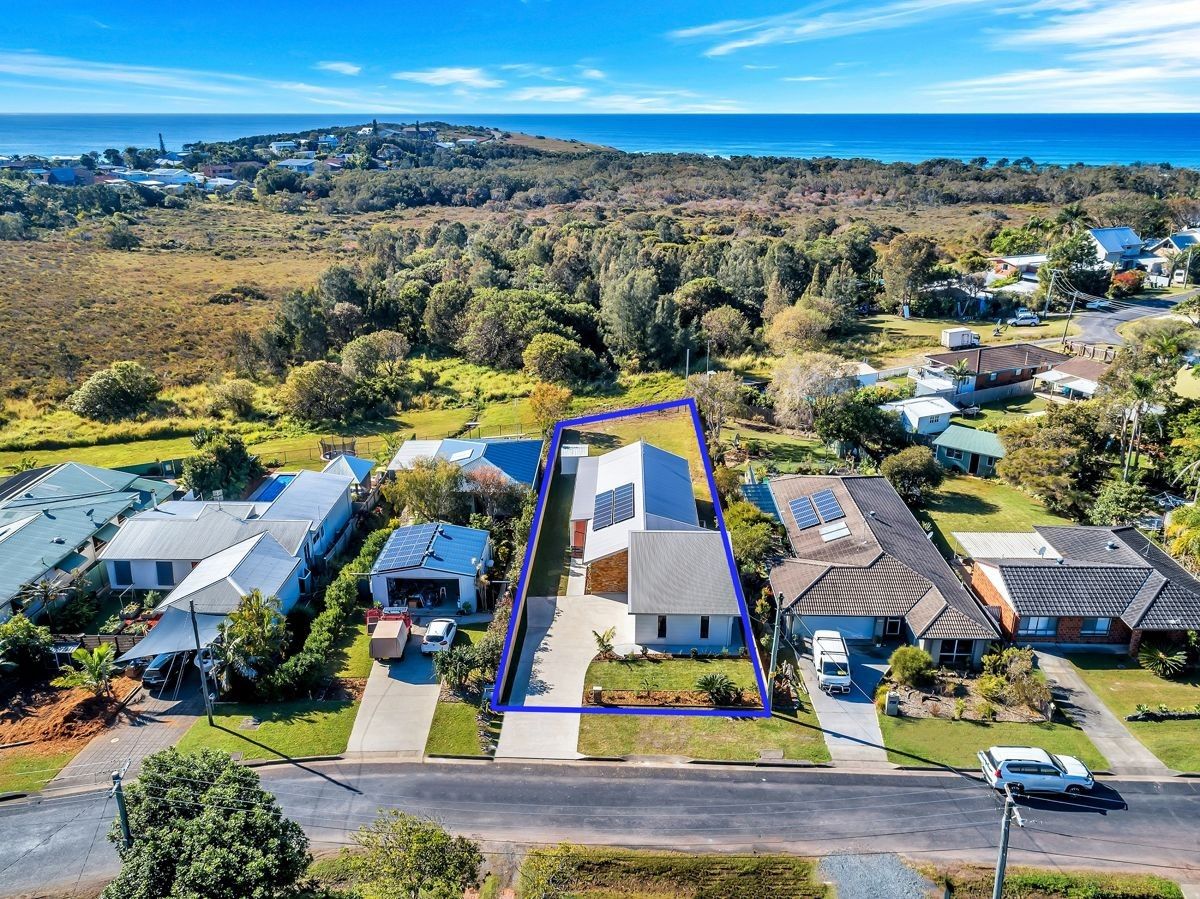 56 Ocean View Road, Arrawarra Headland NSW 2456, Image 0