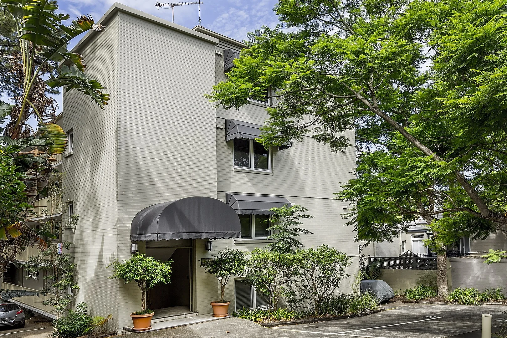 Primary image of 2/44 McDougall Street, Kirribilli NSW 2061