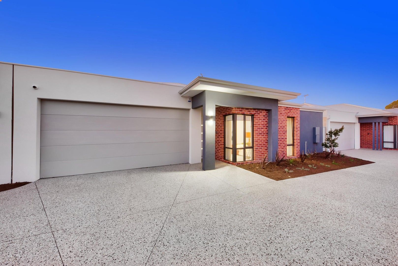 3 bedrooms House in 30B Araluen Street MORLEY WA, 6062