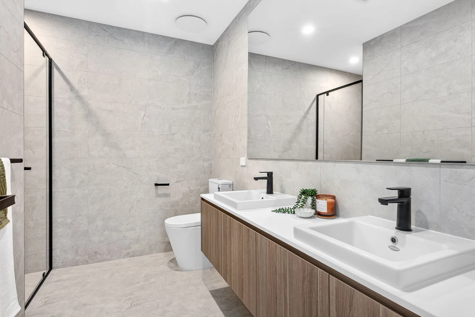 Additional image 14 of 250 A & B Mount Pleasant Road, Highton VIC 3216