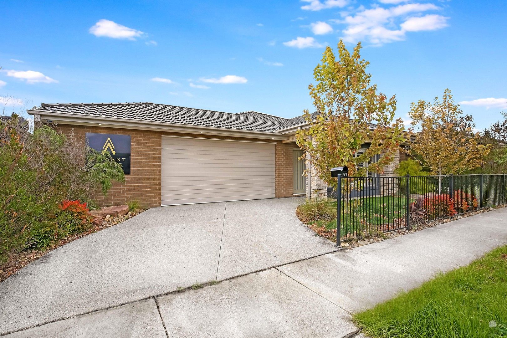 4 bedrooms House in 53 Lionsgate Crescent TARNEIT VIC, 3029
