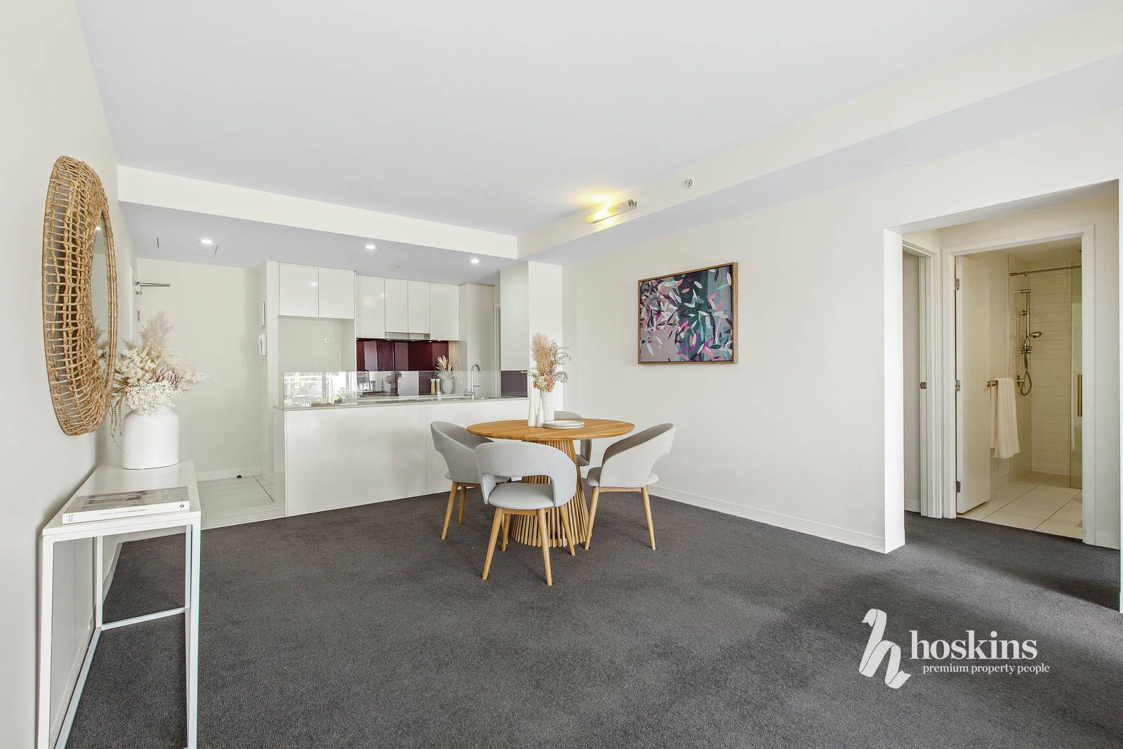 301/435-439 Whitehorse Road, Mitcham VIC 3132, Image 2