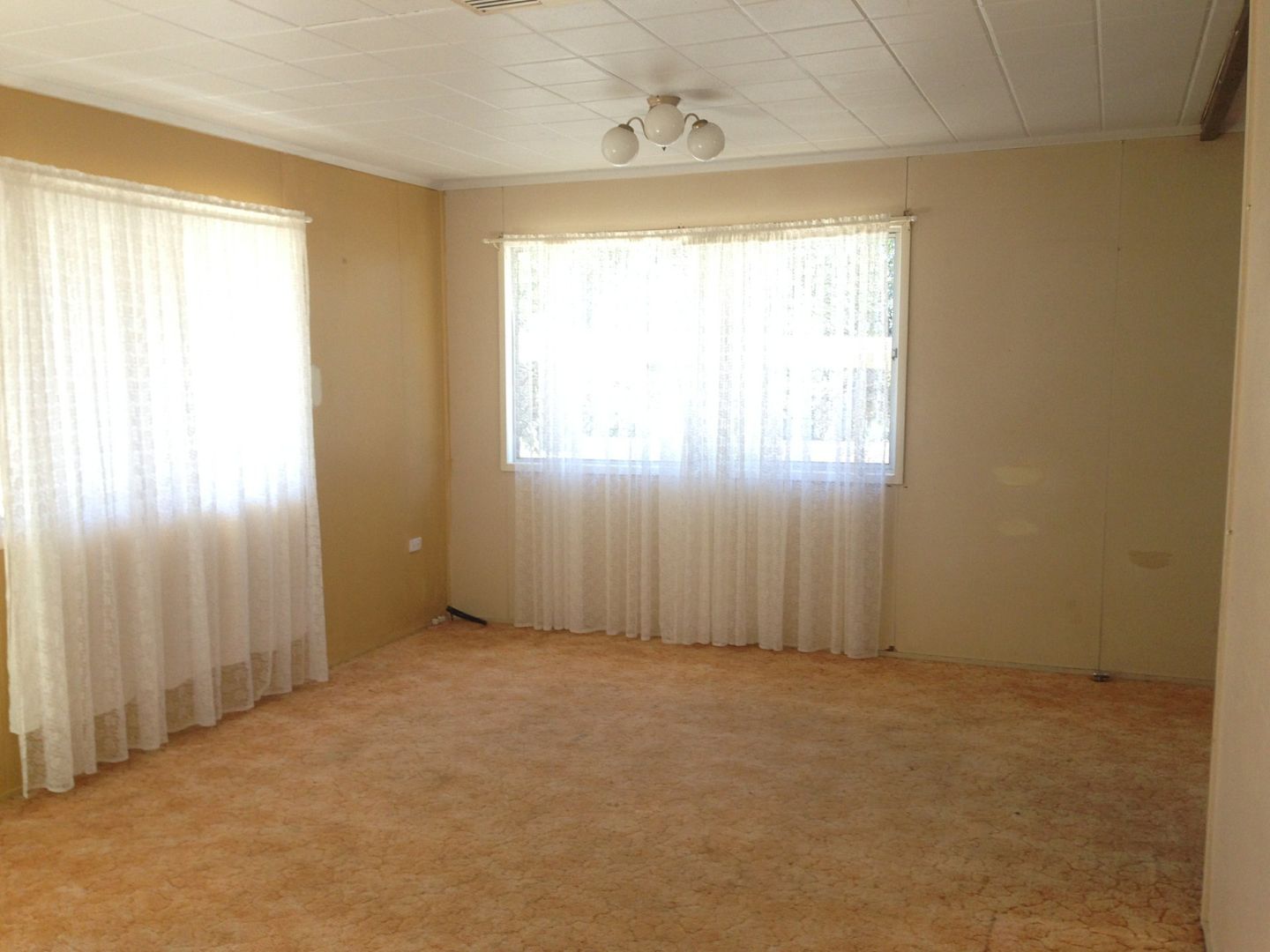 8 Foott Street, Roma QLD 4455, Image 2