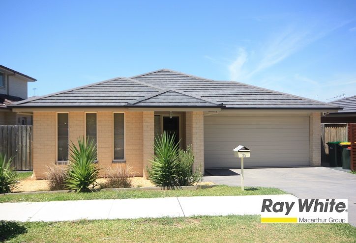 33 Britannia Drive, Glenfield NSW 2167, Image 0