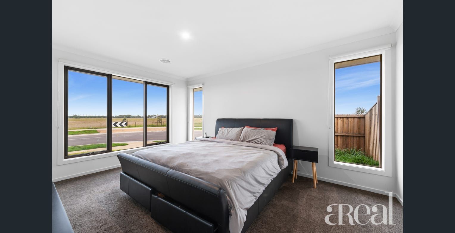 23 Dusty Drive, Point Cook VIC 3030, Image 2