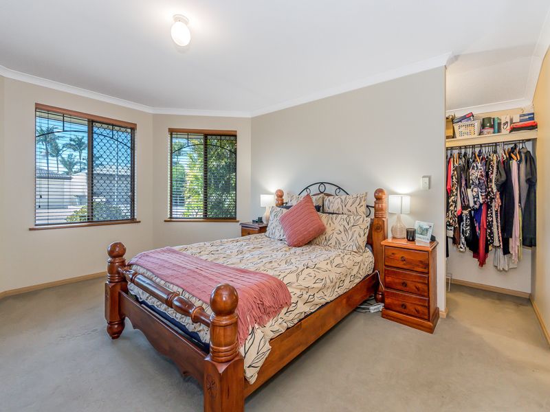 6 Pulford Close, Huntingdale WA 6110, Image 2