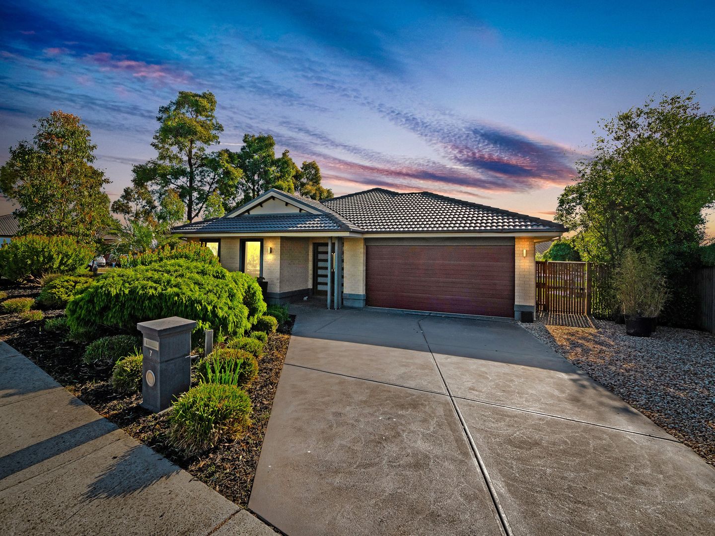 7 Rennison Drive, Botanic Ridge VIC 3977, Image 2