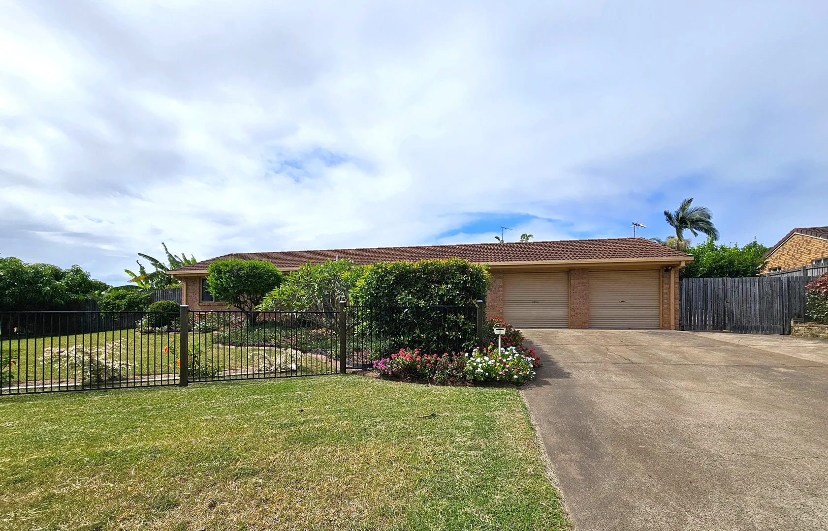 8 Aleta Court, Avoca QLD 4670