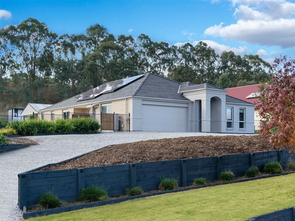 23 Durham Court, Mount Barker SA 5251