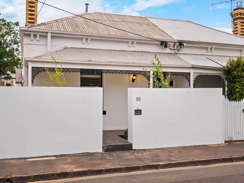 2 bedrooms Terrace in 10 Moore Street SOUTH YARRA VIC, 3141