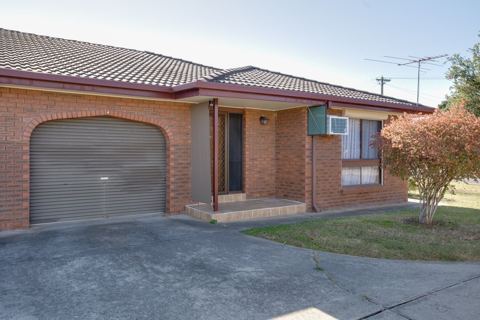 1/411E Ross Circuit, Lavington NSW 2641, Image 0