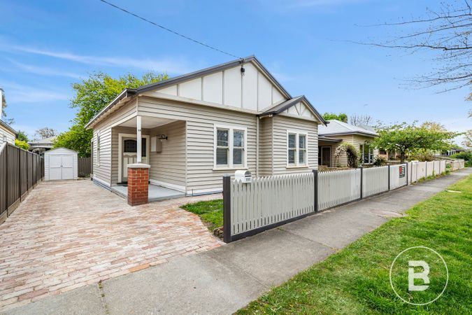 2 bedrooms House in 111 Clyde Street SOLDIERS HILL VIC, 3350