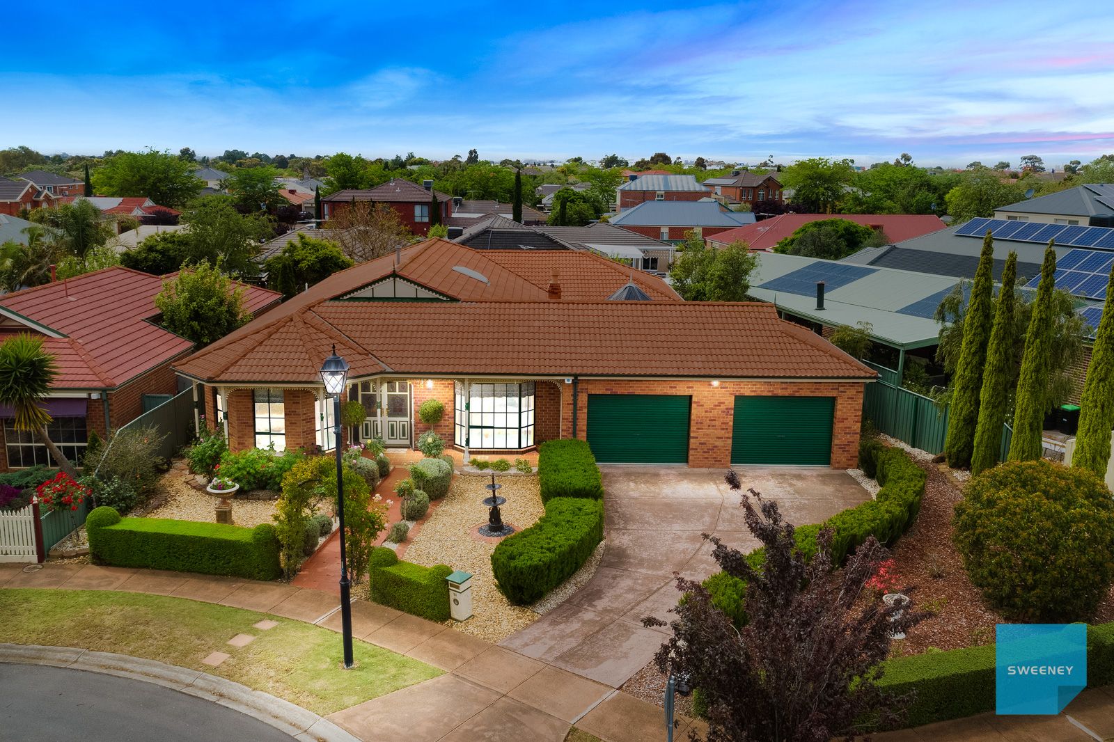 25 Windsor Gardens, Caroline Springs VIC 3023, Image 0