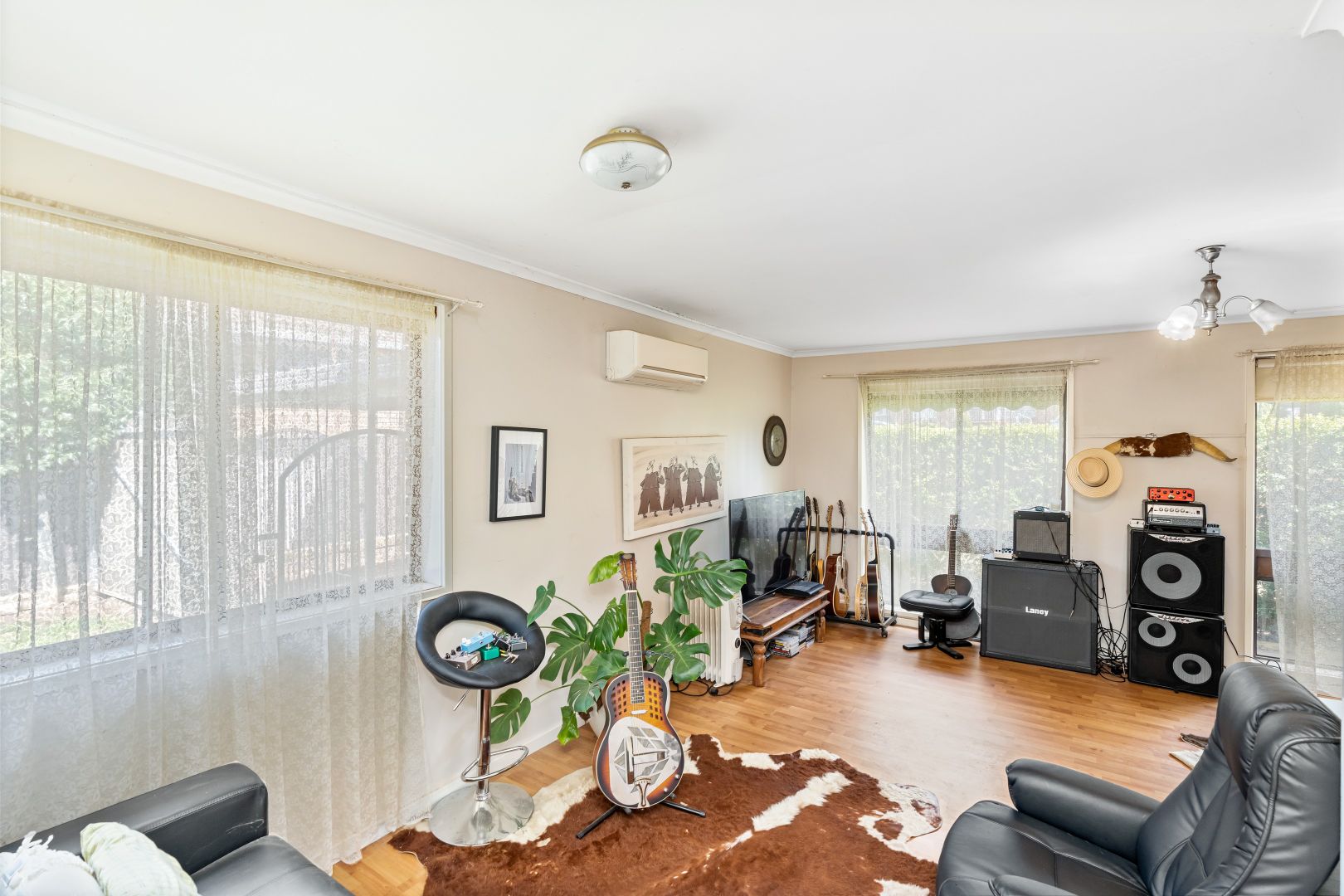 6 Cox Avenue, Forest Hill NSW 2651, Image 2