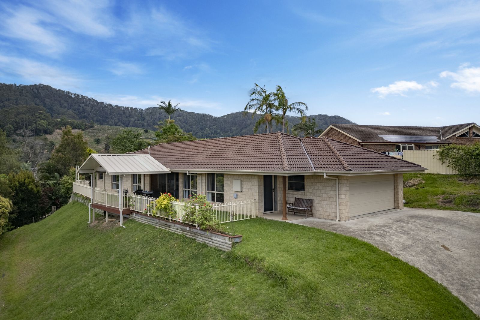 27 Lyle Campbell Street, Coffs Harbour NSW 2450, Image 0