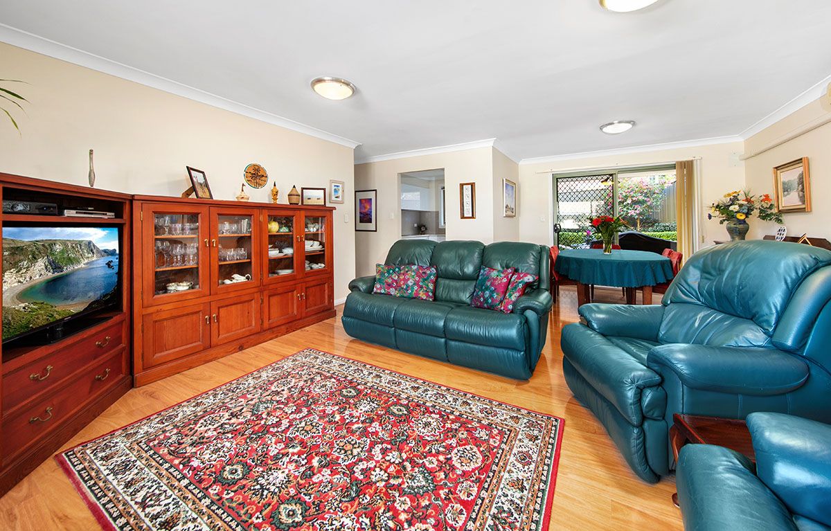 2/126 Glencoe St, Sutherland NSW 2232, Image 2