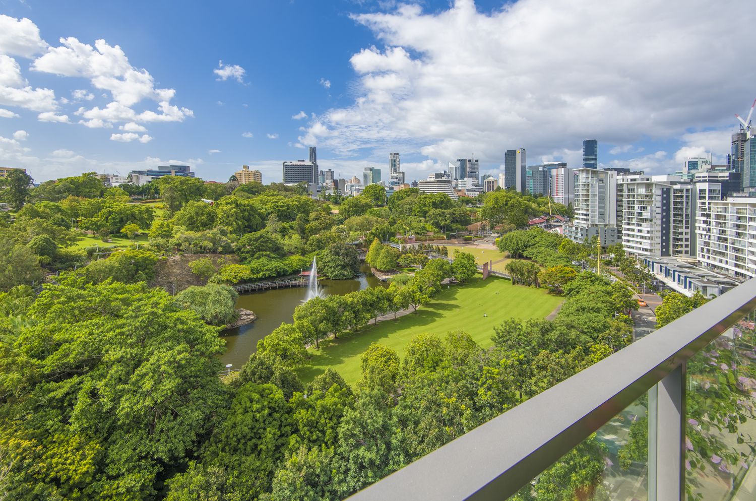 7063 7 Parkland Blvd Brisbane City Qld 4000 Apartment
