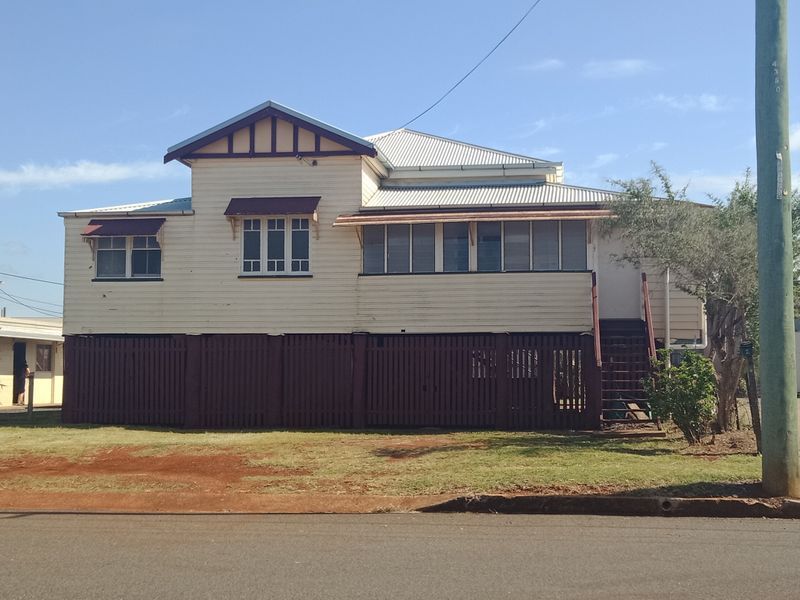 2 bedrooms Apartment / Unit / Flat in 1/37 Macrossan Street CHILDERS QLD, 4660